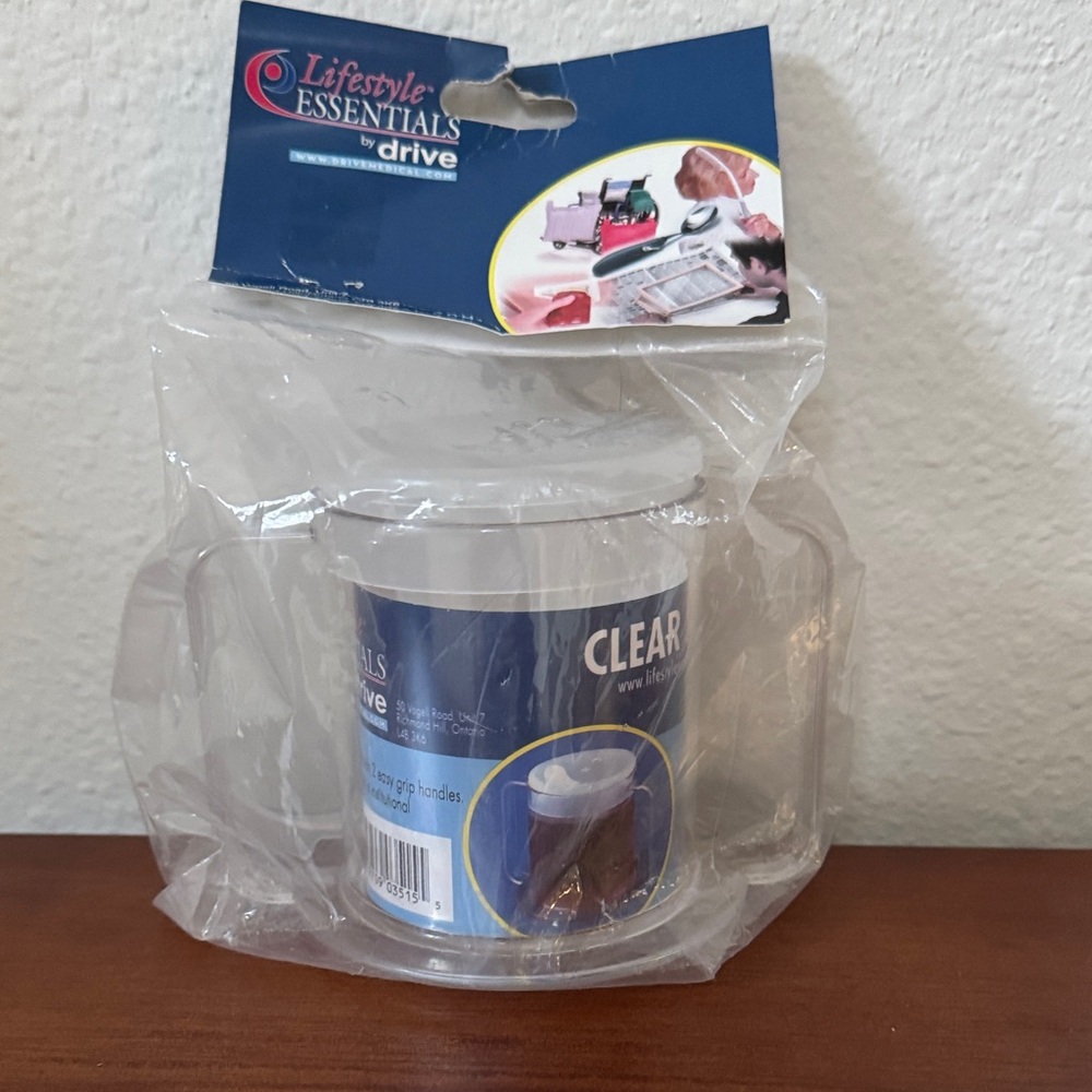 NEW Lifestyle Essentials Clear Cup with Handles Elderly Helper Cup Limits Spills